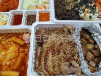 족발, 배달음식, 음식, 식사, 야식, 사진,이미지,일러스트,캘리그라피 - 샤랄랄라작가 크라우드픽 - 저작권 걱정 없는 상업용 이미지