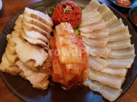 홍어삼합, 삼합, 홍어, 수육, 돼지고기, 사진,이미지,일러스트,캘리그라피 - Dracula작가 크라우드픽 - 저작권 걱정 없는 상업용 이미지