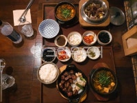 된장찌개, 한식, 돌솥밥, 한정식, 요리, 사진,이미지,일러스트,캘리그라피 - 백슐랭작가 크라우드픽 - 저작권 걱정 없는 상업용 이미지