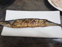 꽁치, 꽁치구이, 밑반찬, 횟집밑반찬, 생선구이, 사진,이미지,일러스트,캘리그라피 - 우주먼지작가 크라우드픽 - 저작권 걱정 없는 상업용 이미지