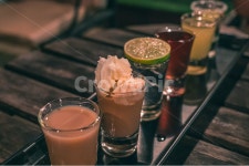 술, 양주, 보드카, 샷, 샷잔, 사진,이미지,일러스트,캘리그라피 - jjickmuk작가 크라우드픽 - 저작권 걱정 없는 상업용 이미지