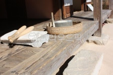 다듬이돌, 마루, 초가집, 댓돌, 맷돌, 사진,이미지,일러스트,캘리그라피 - 지구별에서작가 크라우드픽 - 저작권 걱정 없는 상업용 이미지