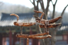 솟대, 나무조각, 나무, 작품, 숭배, 사진,이미지,일러스트,캘리그라피 - Nkshint73작가 크라우드픽 - 저작권 걱정 없는 상업용 이미지