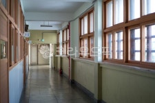 학교, 복도, 창, 창문, 교실, 사진,이미지,일러스트,캘리그라피 - pb이로작가 크라우드픽 - 저작권 걱정 없는 상업용 이미지