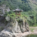 정자, 해안, 절벽, 자연속정자, 산, 사진,이미지,일러스트,캘리그라피 - treesaranghe작가 크라우드픽 - 저작권 걱정 없는 상업용 이미지