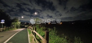 자전거길, 야간, 밤, 하늘, 야경, 사진,이미지,일러스트,캘리그라피 - 돌바나작가 크라우드픽 - 저작권 걱정 없는 상업용 이미지