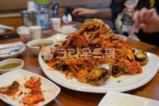 해물찜, 요리, 안주, 먹거리, 음식, 사진,이미지,일러스트,캘리그라피 - pb이로작가 크라우드픽 - 저작권 걱정 없는 상업용 이미지