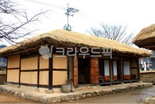 초가집, 옛날집, 한국문화, 한국전통, 민속품, 사진,이미지,일러스트,캘리그라피 - 산길따라작가 크라우드픽 - 저작권 걱정 없는 상업용 이미지