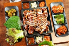온족발, 족발정식, 족발, 쌈, 육류, 사진,이미지,일러스트,캘리그라피 - 맛있는 사진작가 크라우드픽 - 저작권 걱정 없는 상업용 이미지