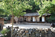 한국민속촌, 민속촌, 한옥, 한옥집, 집, 사진,이미지,일러스트,캘리그라피 - 함께사는세상작가 크라우드픽 - 저작권 걱정 없는 상업용 이미지