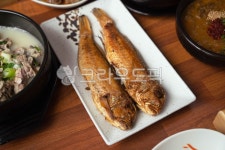 생선구이, 조기, 생선반찬, 한식, 생선, 사진,이미지,일러스트,캘리그라피 - bark8893작가 크라우드픽 - 저작권 걱정 없는 상업용 이미지