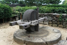 돌방아, 연자방아, 말방에, 제주도농기구, horsedrivenmill, 사진,이미지,일러스트,캘리그라피 - hys작가 크라우드픽 - 저작권 걱정 없는... 
