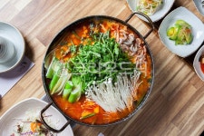 참게매운탕, 메기매운탕, 참게메기매운탕, 잡고기매운탕, 빠가사리메운탕, 사진,이미지,일러스트,캘리그라피 - 미미스튜디오작가 크라우드픽... 