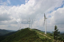 풍력, 풍력발전단지, 고지대, 바람, 풍력발전기, 사진,이미지,일러스트,캘리그라피 - js atlas작가 크라우드픽 - 저작권 걱정 없는 상업용 이미지