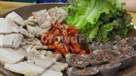 순대, 모듬순대, 보쌈, 수육, 돼지고기, 사진,이미지,일러스트,캘리그라피 - 박한세작가 크라우드픽 - 저작권 걱정 없는 상업용 이미지