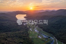 운곡저수지, 저수지, 호수, 물, 하늘, 사진,이미지,일러스트,캘리그라피 - cstrike작가 크라우드픽 - 저작권 걱정 없는 상업용 이미지