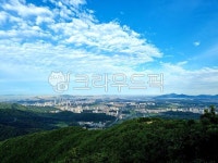 정상, 도시전경, 하늘, 가을하늘, 뷰, 사진,이미지,일러스트,캘리그라피 - Ncc118104작가 크라우드픽 - 저작권 걱정 없는 상업용 이미지