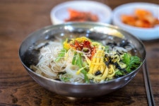 잔치국수, 한끼식사, 음식, food, 허기, 사진,이미지,일러스트,캘리그라피 - kojero작가 크라우드픽 - 저작권 걱정 없는 상업용 이미지