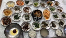 가정식백반, 산채비빔밥, 백반, 산나물, 나물, 사진,이미지,일러스트,캘리그라피 - Willy작가 크라우드픽 - 저작권 걱정 없는 상업용 이미지