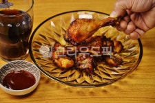 치킨, 통닭, 닭고기, 구운고기, 음식, 사진,이미지,일러스트,캘리그라피 - 깨비선생작가 크라우드픽 - 저작권 걱정 없는 상업용 이미지