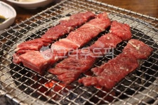 소갈비, 한우, 소고기, 바베큐, bbq, 사진,이미지,일러스트,캘리그라피 - 푸드포토작가 크라우드픽 - 저작권 걱정 없는 상업용 이미지