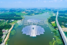 재생에너지, 친환경에너지, 멱우지, 태양광발전소, 태양광발전단지, 사진,이미지,일러스트,캘리그라피 - cstrike작가 크라우드픽 - 저작권 걱정... 