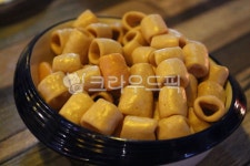 과자, 안주, 뻥과자, 간식, 주전부리, 사진,이미지,일러스트,캘리그라피 - 속초큰형님작가 크라우드픽 - 저작권 걱정 없는 상업용 이미지