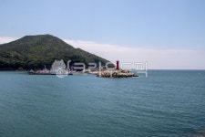 등대, 섬, 섬마을, 방파제, 푸른바다, 사진,이미지,일러스트,캘리그라피 - 토아스작가 크라우드픽 - 저작권 걱정 없는 상업용 이미지