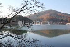 저수지, 고모리저수지, lake, 야외, 수목, 사진,이미지,일러스트,캘리그라피 - asakao작가 크라우드픽 - 저작권 걱정 없는 상업용 이미지