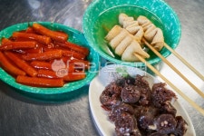떡볶이, 분식, 오뎅, 순대, 옛날떡볶이, 사진,이미지,일러스트,캘리그라피 - neon0083작가 크라우드픽 - 저작권 걱정 없는 상업용 이미지