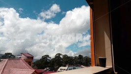 뭉개구름, 맑음, 하늘, 커피, 지붕, 사진,이미지,일러스트,캘리그라피 - 함철근작가 크라우드픽 - 저작권 걱정 없는 상업용 이미지