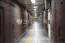 역사, 지하철, 지하철내, 지하철역, 벽, 사진,이미지,일러스트,캘리그라피 - ja9762작가 크라우드픽 - 저작권 걱정 없는 상업용 이미지