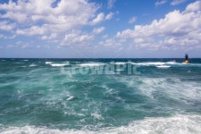 바다, 파도, 등대, 하늘, 풍경, 사진,이미지,일러스트,캘리그라피 - 라파엘작가 크라우드픽 - 저작권 걱정 없는 상업용 이미지