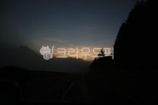 아침하늘, 해뜰무렵, 안개, 고요함, 새벽, 사진,이미지,일러스트,캘리그라피 - 공간의 연결작가 크라우드픽 - 저작권 걱정 없는 상업용 이미지
