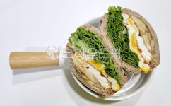 brunch, 브런치, food, 음식, 샌드위치, 사진,이미지,일러스트,캘리그라피 - 유유의 작업실작가 크라우드픽 - 저작권 걱정 없는 상업용 이미지