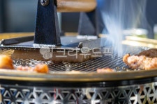 돼지껍데기, food, 푸드, 음식, 식사, 사진,이미지,일러스트,캘리그라피 - 먹스타 킹콩작가 크라우드픽 - 저작권 걱정 없는 상업용 이미지