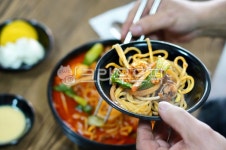 얼큰짬뽕, 짬뽕, 해물짬뽕, 중식, 요리, 사진,이미지,일러스트,캘리그라피 - 맛있는 사진작가 크라우드픽 - 저작권 걱정 없는 상업용 이미지