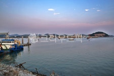 일몰, 탄도항, 전곡항, 배, 여객선, 사진,이미지,일러스트,캘리그라피 - Deep bLUE작가 크라우드픽 - 저작권 걱정 없는 상업용 이미지