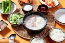 곰탕, 한우곰탕, 국수, 면, 사골, 사진,이미지,일러스트,캘리그라피 - 미미스튜디오작가 크라우드픽 - 저작권 걱정 없는 상업용 이미지