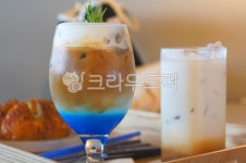 이모야커피깔루아 | 깔루아밀크, 블루깔루아밀크, 커피칵테일, 크림커피, creamcoffee, 사진,이미지,일러스트,캘리그라피 - Fresh Eggs작가 크라우드픽 - 저작권...