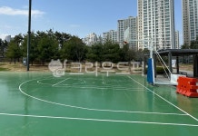 공원, 농구장, 스포츠, 농구대, 농구골대, 사진,이미지,일러스트,캘리그라피 - 애롱작가 크라우드픽 - 저작권 걱정 없는 상업용 이미지