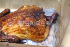 전기구이통닭, 회전구이통닭, 치킨, chicken, rotisseriechicken, 사진,이미지,일러스트,캘리그라피 - Fresh Eggs작가 크라우드픽 - 저작권... 
