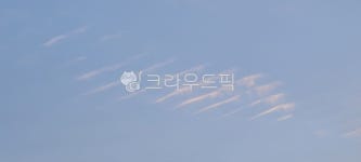 하늘, 구름, 이산한구름, 겨울끝, sky, 사진,이미지,일러스트,캘리그라피 - 후레지아 향기작가 크라우드픽 - 저작권 걱정 없는 상업용 이미지