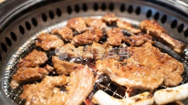 고기, 갈비, 돼지갈비, 음식, food, 사진,이미지,일러스트,캘리그라피 - 도마필름작가 크라우드픽 - 저작권 걱정 없는 상업용 이미지