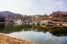 저수지, reservoir, 좌대, 낚시, 낚시터, 사진,이미지,일러스트,캘리그라피 - studio H작가 크라우드픽 - 저작권 걱정 없는 상업용 이미지