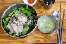 food, 음식, 식사, 국수, 고기국수, 사진,이미지,일러스트,캘리그라피 - 먹스타 킹콩작가 크라우드픽 - 저작권 걱정 없는 상업용 이미지
