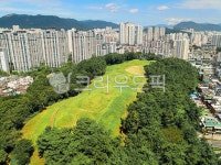 배산고분군, 연산동고분군, 드론촬영, 배산, 도시, 사진,이미지,일러스트,캘리그라피 - 사진작가 박용주작가 크라우드픽 - 저작권 걱정 없는... 