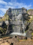 폭포, 바위, 자연, 물, waterfall, 사진,이미지,일러스트,캘리그라피 - bin981002작가 크라우드픽 - 저작권 걱정 없는 상업용 이미지