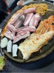 삼겹살, 음식, 솥뚜껑, 고기, 돼지고기, 사진,이미지,일러스트,캘리그라피 - 시리는짱작가 크라우드픽 - 저작권 걱정 없는 상업용 이미지