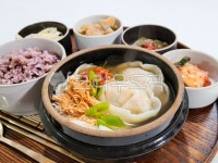 만두, 만두국, 한국음식, 한식, 전통음식, 사진,이미지,일러스트,캘리그라피 - 이니뿅작가 크라우드픽 - 저작권 걱정 없는 상업용 이미지